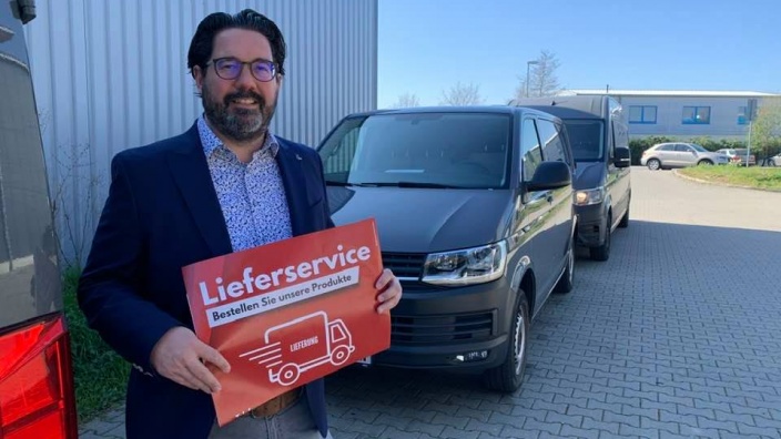 Der Lieferservice für die Rheinbacher Einzelhändler ist in vollem Gange. Schön das wir mit Fahrzeugen und Mitarbeitern in dieser schwierigen Zeit aushelfen können!